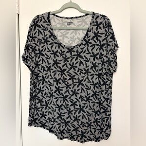 Lands' End Black and White Short Sleeve Scoop Neck Top